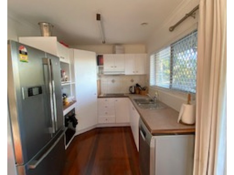 37 Graduate Street, Manly West QLD 4179