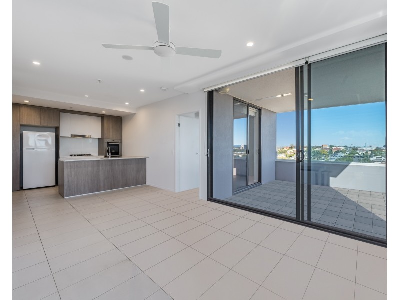 1084/123 Cavendish Road, Coorparoo QLD 4151