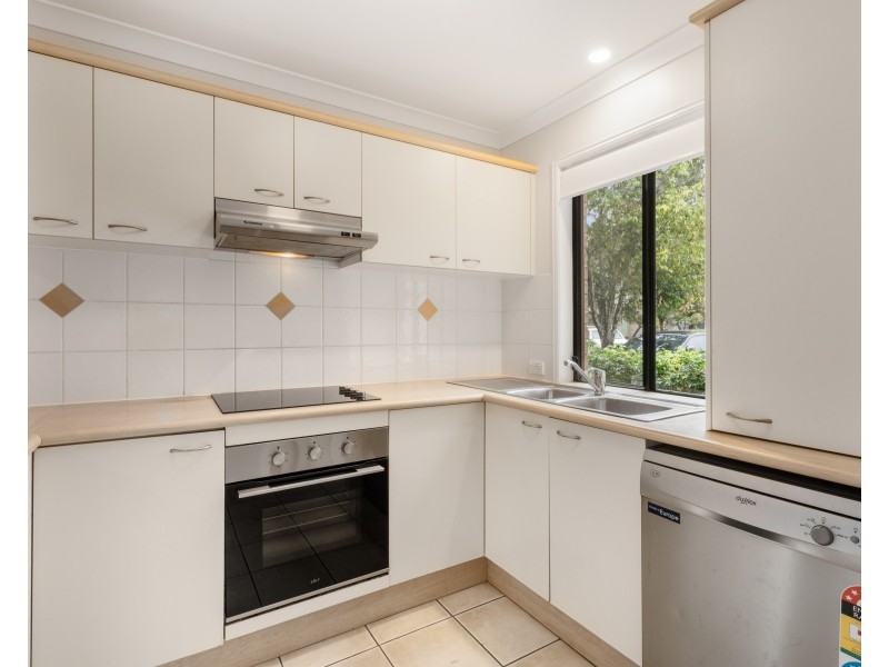 27/333 Colburn Avenue, Victoria Point QLD 4165