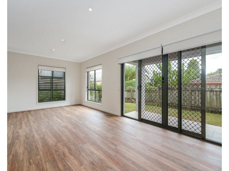8/139 Cotlew Street, Ashmore QLD 4214
