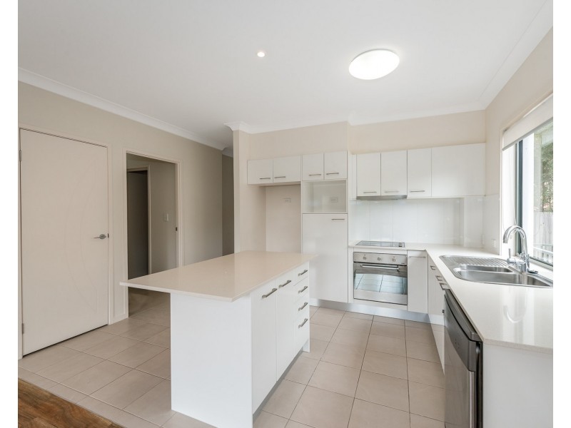 8/139 Cotlew Street, Ashmore QLD 4214