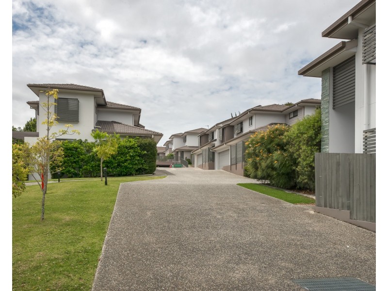 8/139 Cotlew Street, Ashmore QLD 4214