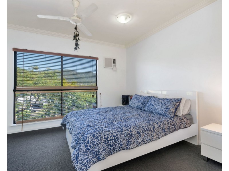 381/2-8 RIGG, Woree QLD 4868