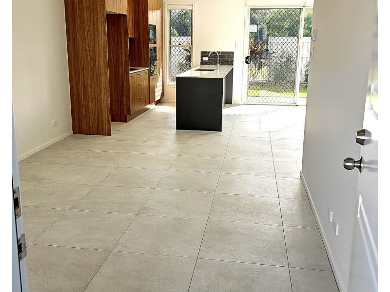 10/83 Cribb Avenue, Mitchelton QLD 4053