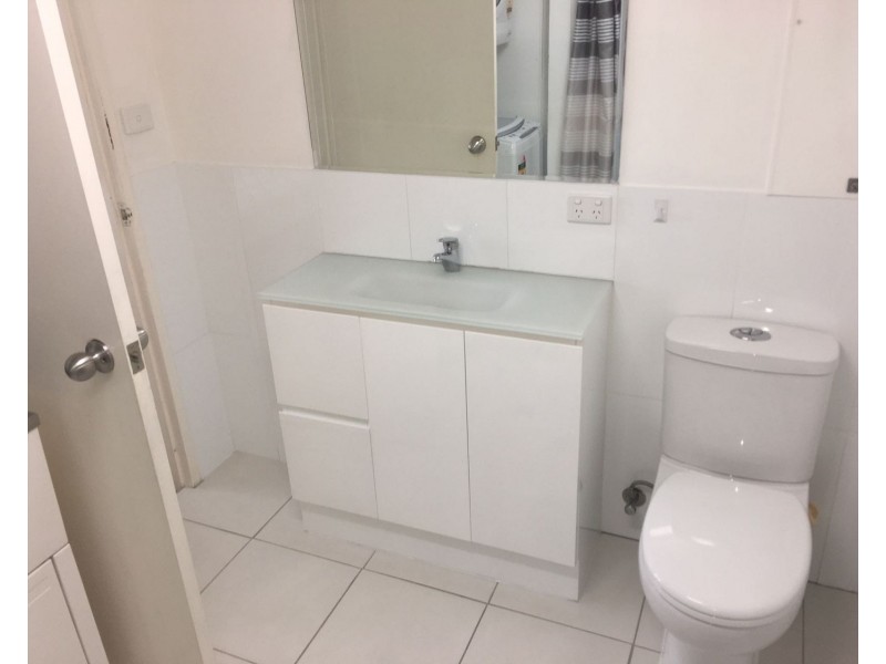 102/1855 Gold Coast Hwy, Burleigh Heads QLD 4220