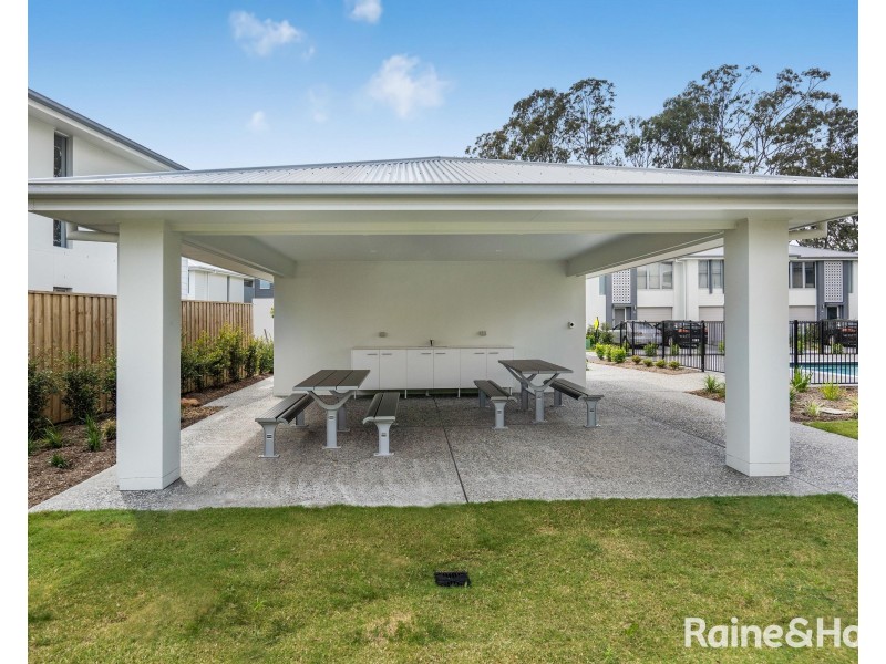 57/1 Isla Street, Pimpama QLD 4209