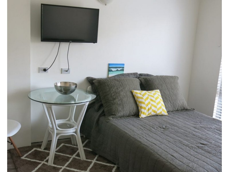 413/2 Barney Street, Southport QLD 4215