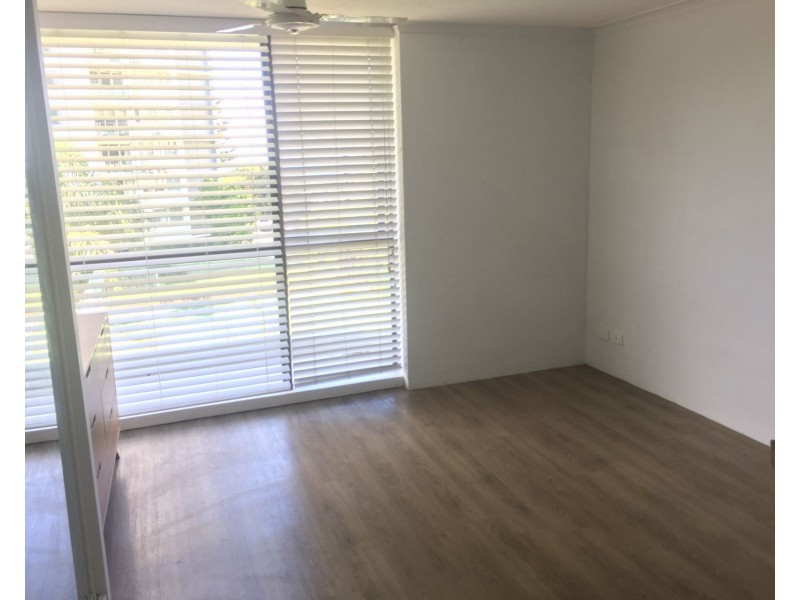 303/1855 Gold Coast Hwy, Burleigh Heads QLD 4220