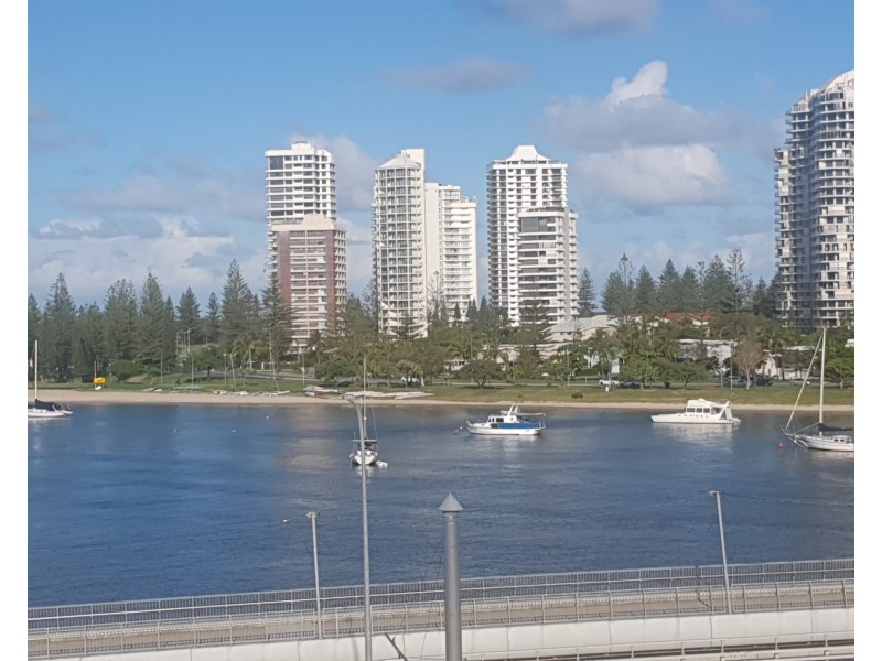 610/2 Barney Street, Southport QLD 4215