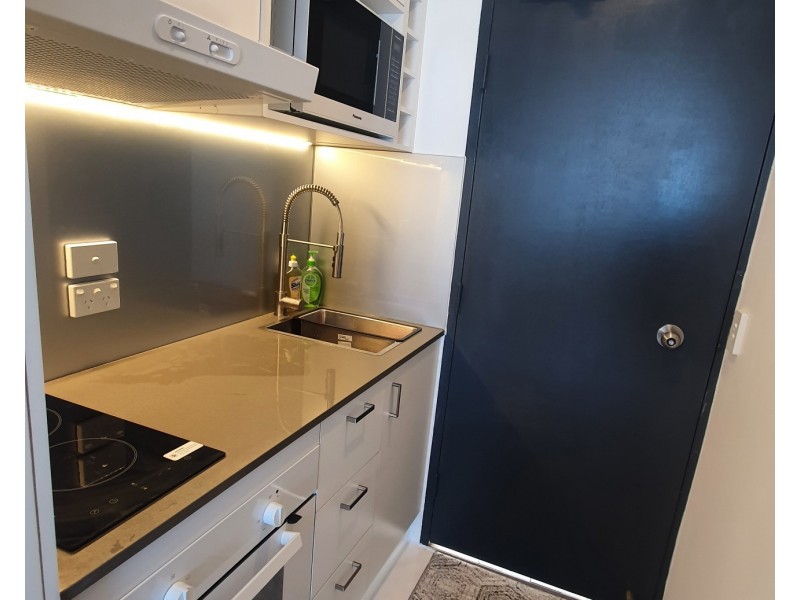 610/2 Barney Street, Southport QLD 4215