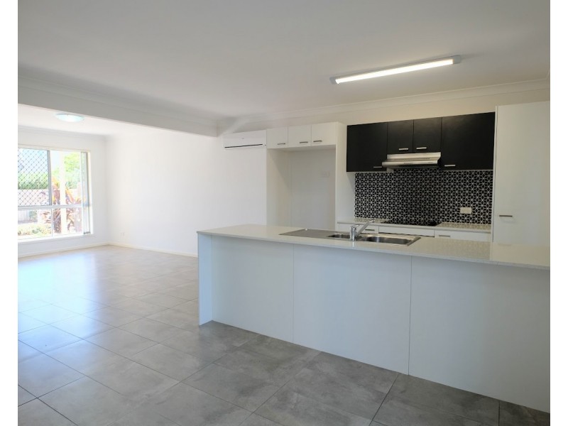 86 Jutlands Street, Oxley QLD 4075