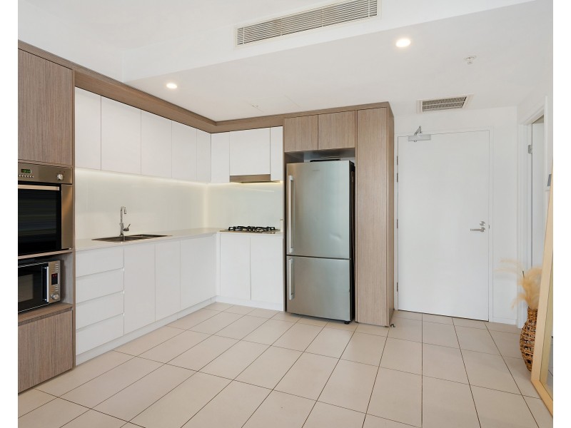 1028/123 Cavendish Road, Coorparoo QLD 4151