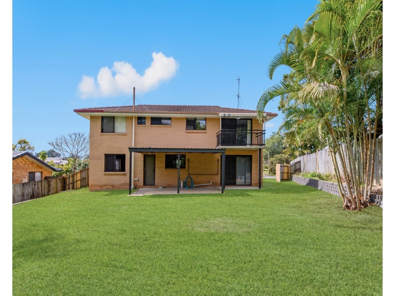 2 Manoora Place, Ashmore QLD 4214