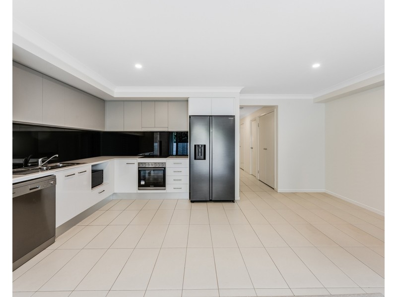 37/188 Gainsborough Drive, Pimpama QLD 4209