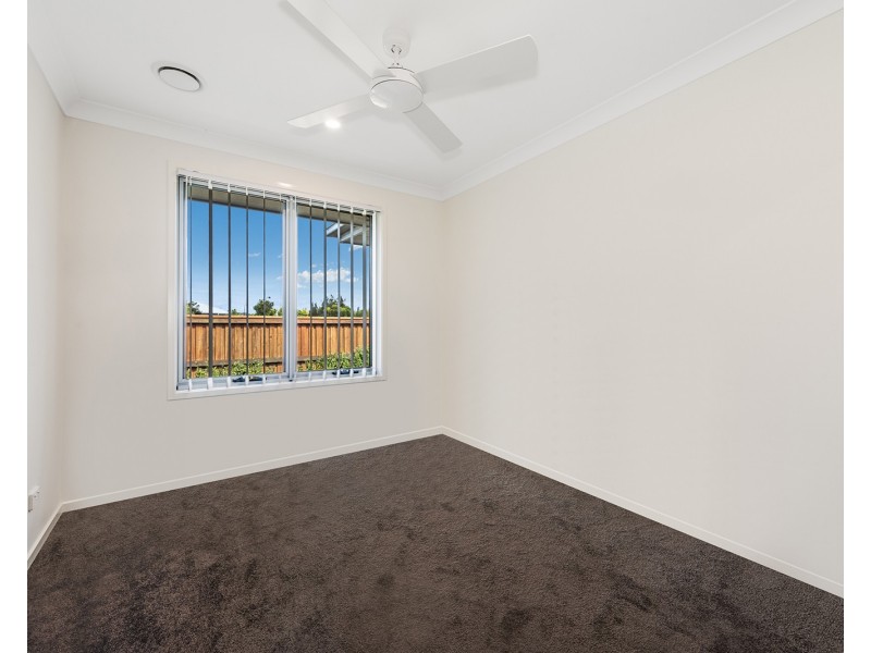 37/188 Gainsborough Drive, Pimpama QLD 4209