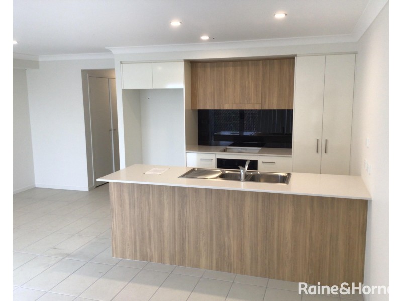 22/1 Isla Street, Pimpama QLD 4209
