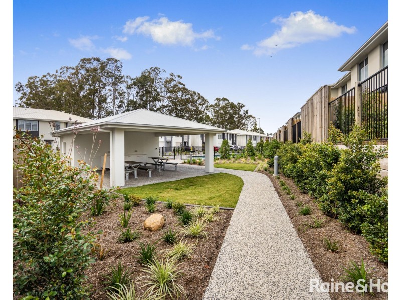 22/1 Isla Street, Pimpama QLD 4209