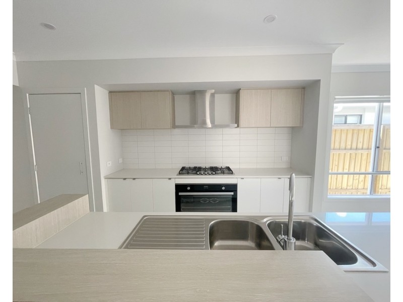 71 Forshore Street, Coomera QLD 4209