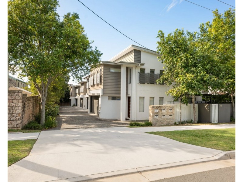 3/119 Eugaree Street, Southport QLD 4215