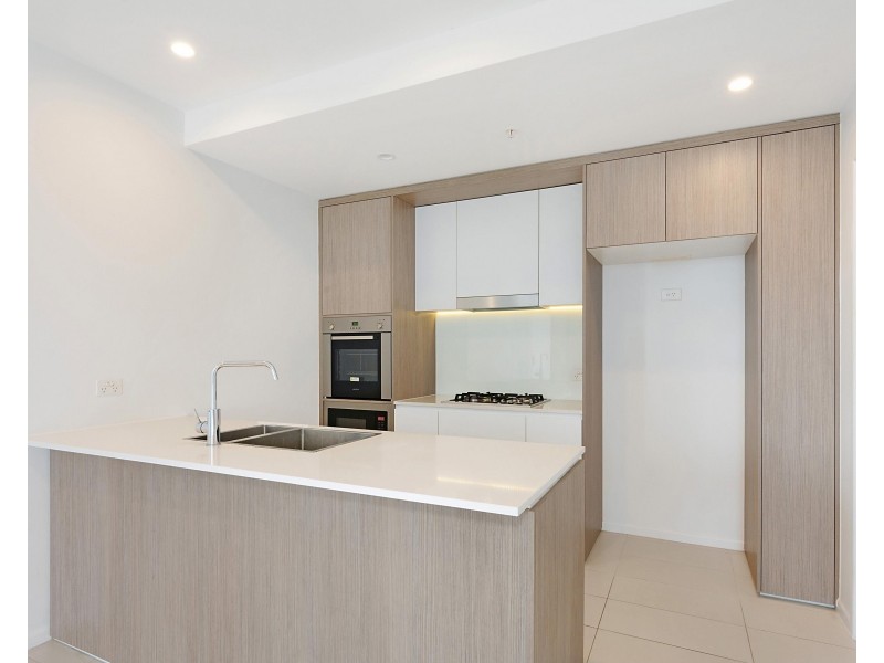 1065/123 Cavendish Road, Coorparoo QLD 4151