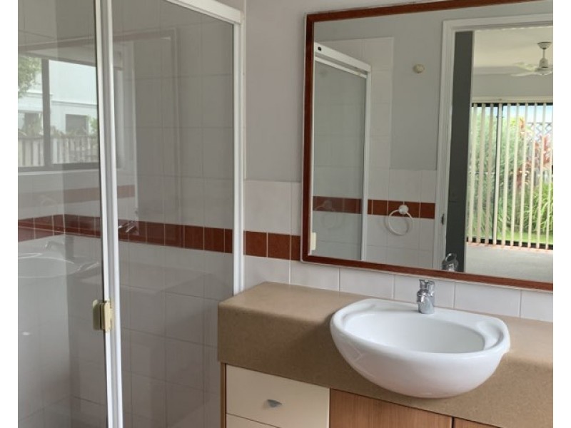 41 Woody Views Way, Robina QLD 4226