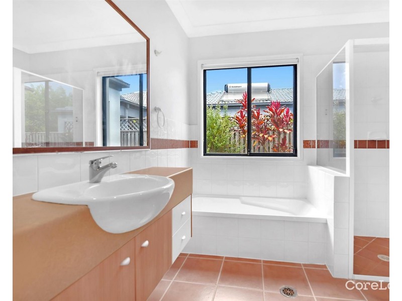 41 Woody Views Way, Robina QLD 4226