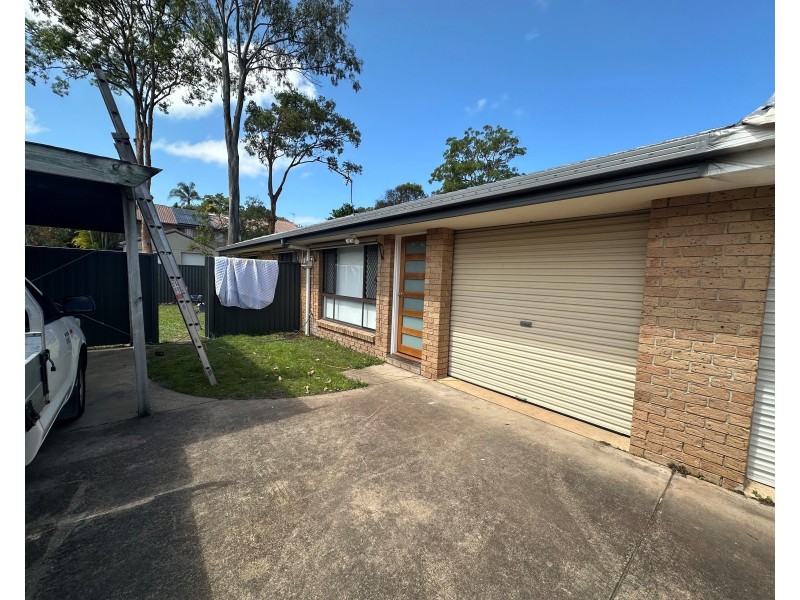 2/7 Burwood Court, Labrador QLD 4215