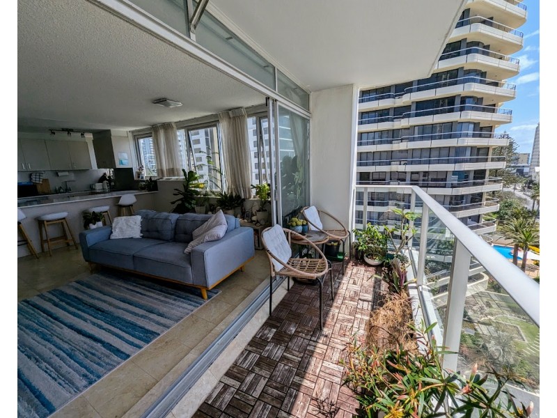 24/3508 Main Beach Parade, Main Beach QLD 4217