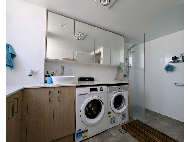 24/3508 Main Beach Parade, Main Beach QLD 4217