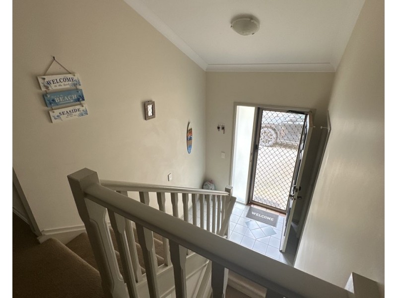 9/757 Ashmore Road, Molendinar QLD 4214