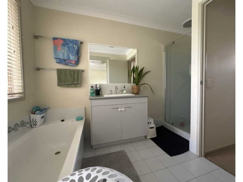 9/757 Ashmore Road, Molendinar QLD 4214
