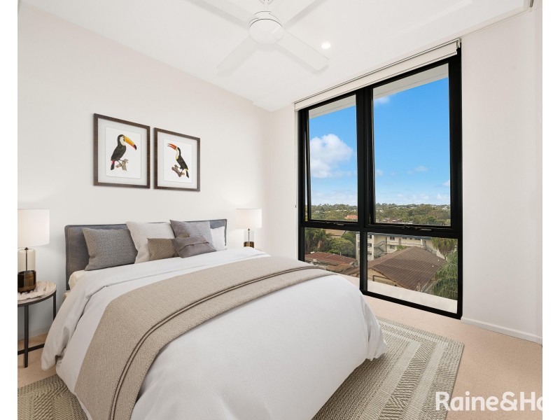 2061/123 Cavendish Road, Coorparoo QLD 4151