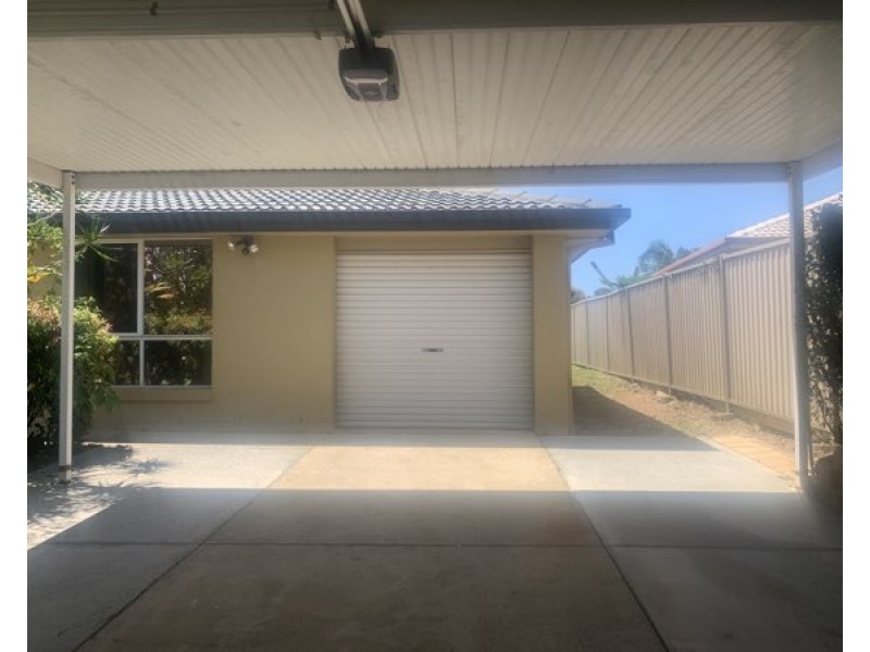 4 Muresk Court, Mermaid Waters QLD 4218