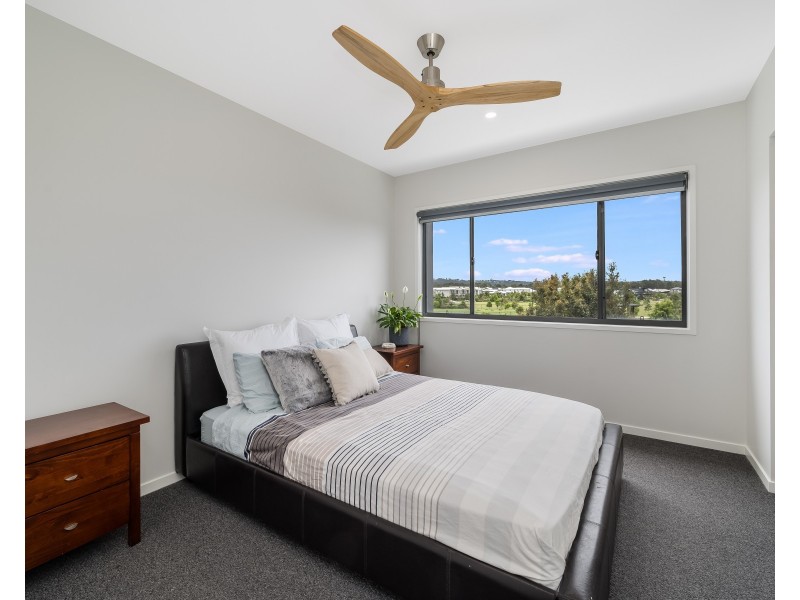 11 Flintwood Crescent, Palmview QLD 4553