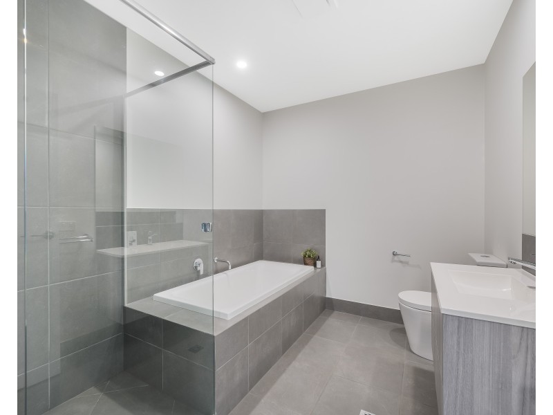 11 Flintwood Crescent, Palmview QLD 4553