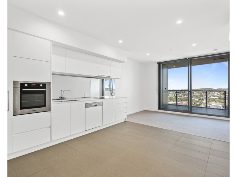 10706/300 Old Cleveland Road, Coorparoo QLD 4151