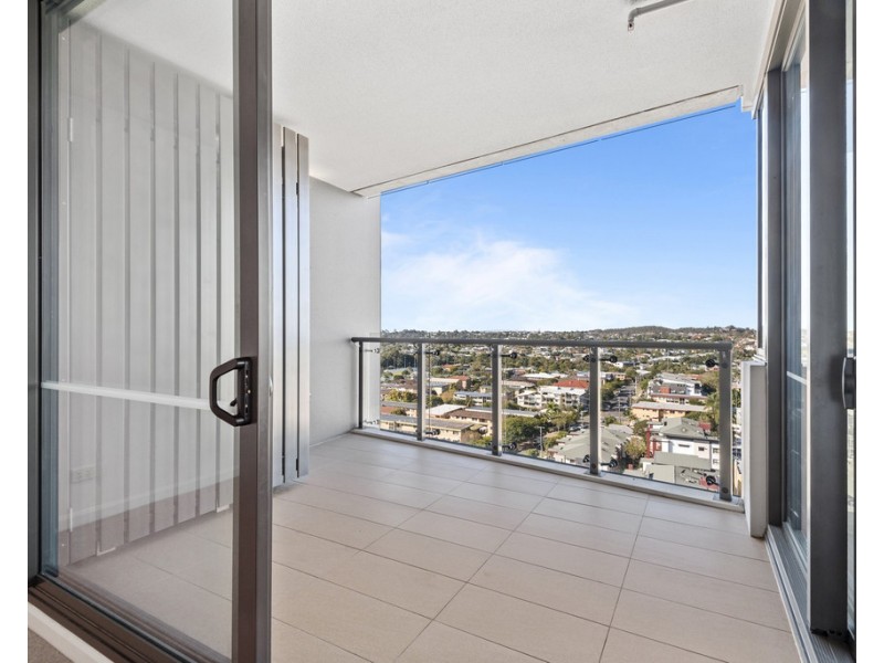 10706/300 Old Cleveland Road, Coorparoo QLD 4151