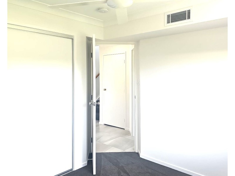 12/83 Cribb Avenue, Mitchelton QLD 4053