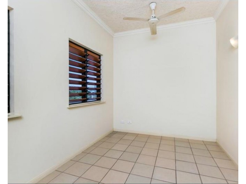 B4/2-8 Rigg Street, Woree QLD 4868