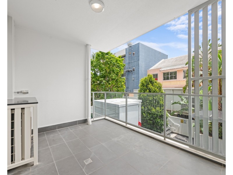 8/21 Manning Street, Milton QLD 4064