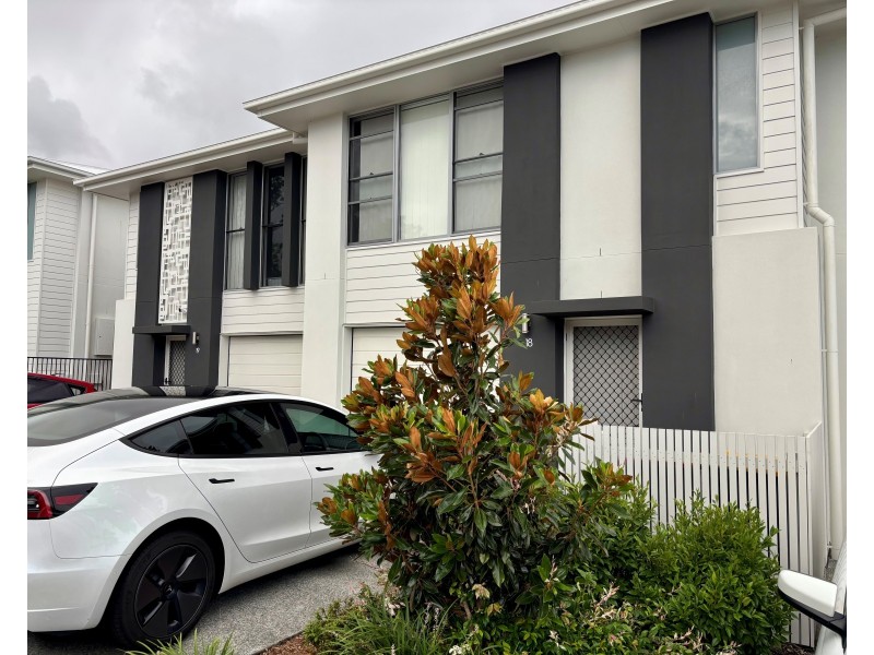 18/19 Whittley Court, Pimpama QLD 4209