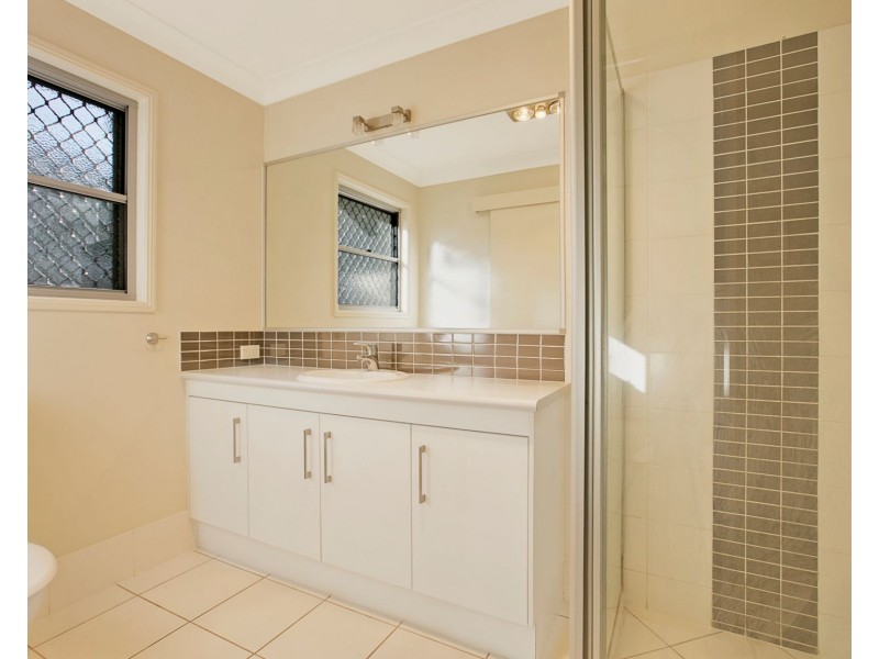 22 Tulip Street, Wynnum QLD 4178