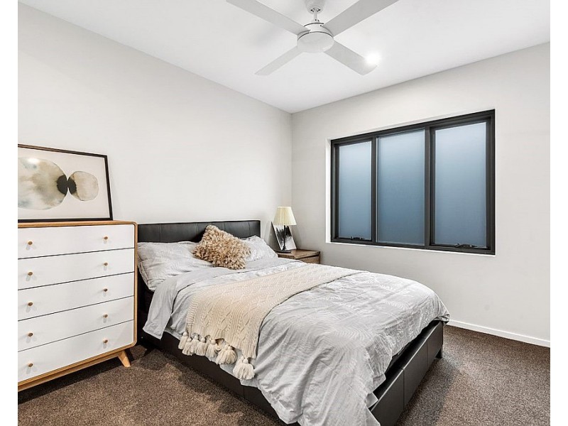 16/33 Sword Street, Woolloongabba QLD 4102