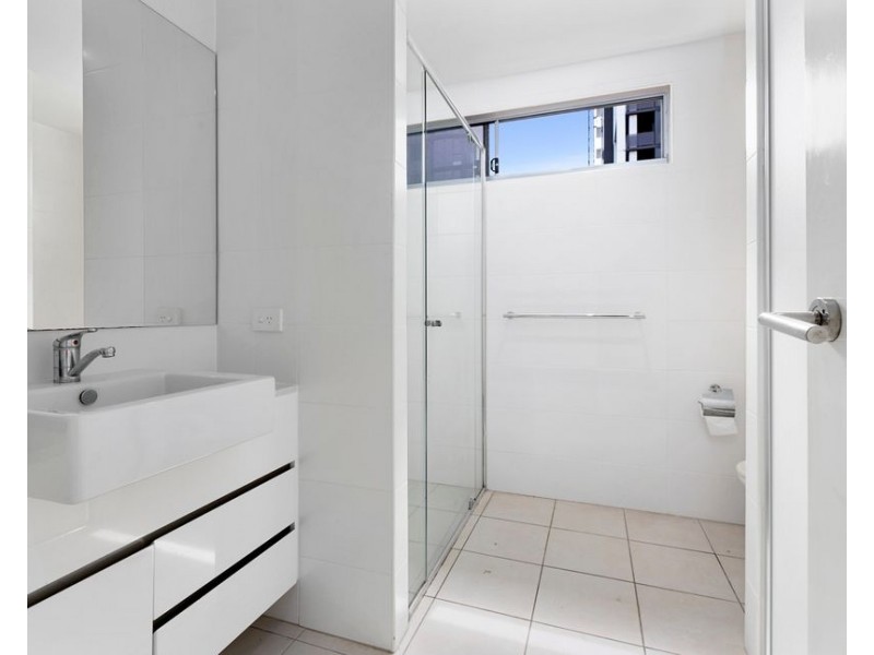 26/15 Walsh Street, Milton QLD 4064