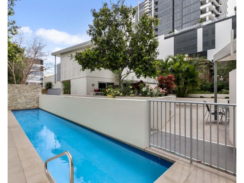 26/15 Walsh Street, Milton QLD 4064