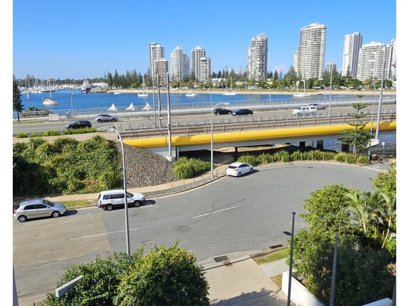 412/2 Barney Street, Southport QLD 4215