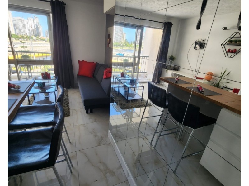 412/2 Barney Street, Southport QLD 4215