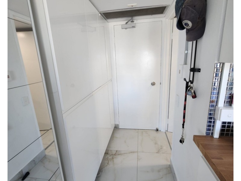 412/2 Barney Street, Southport QLD 4215