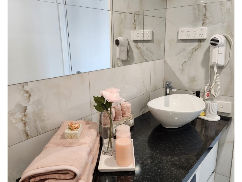 412/2 Barney Street, Southport QLD 4215