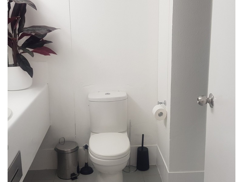 516/2 Barney, Southport QLD 4215